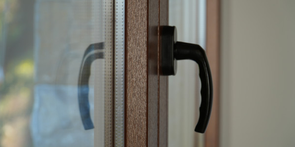 Comprar / Vender Pisos y Plantas Bajas en Castelló · con Ventanas Insonorizadas y Aislantes