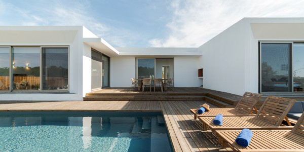 Compraventa de Inmuebles en L'Alcora · Casas Diseño Minivalista